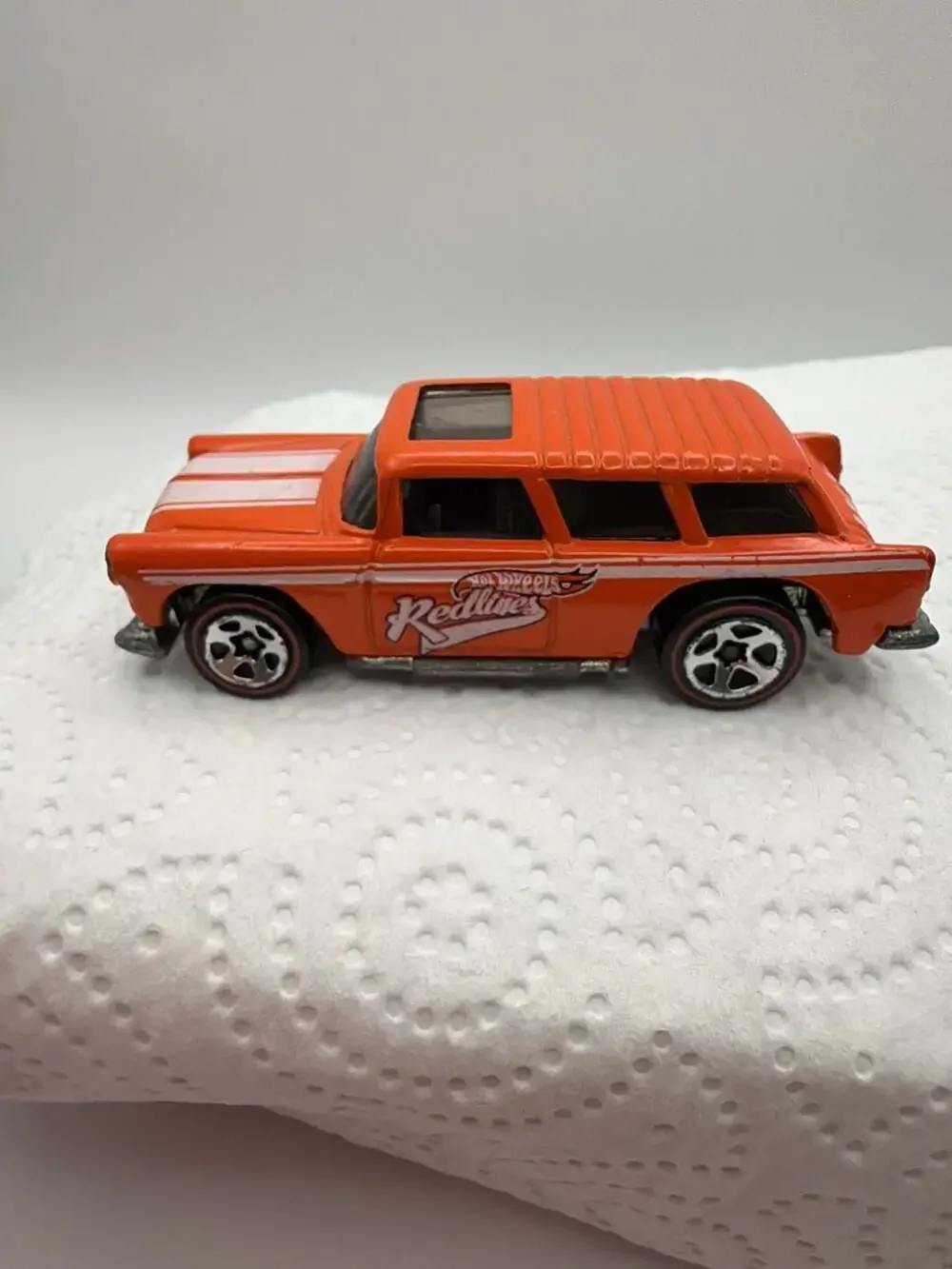 Hot Wheels 2002 Redline Series 1969 Chevy Nomad Orange Diecast Car